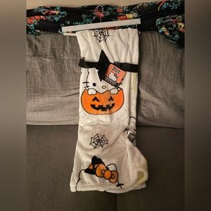 Halloween edition Hello Kitty Blanket